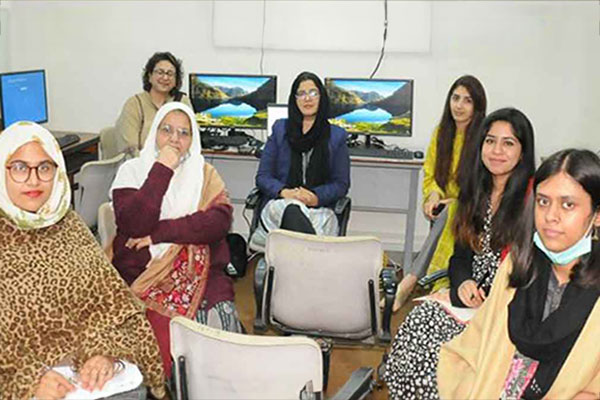 Women early career researchers from Pakistan 