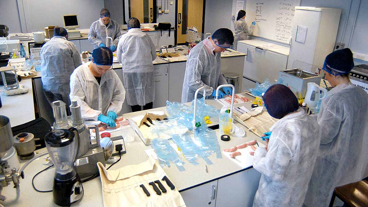 Chemical analytical lab