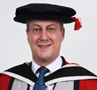 Stephen Tompkinson