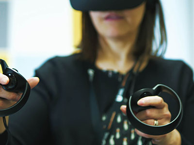 Link to Virtual reality solutions helping to improve bioscience training.