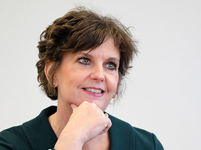 Professor Jane Turner, OBE DL. Link to Prestigious award for inspirational leader.