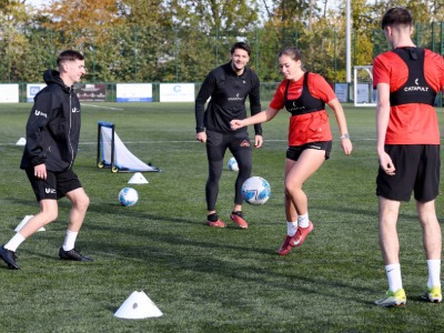 Students training with George Friend. Link to Students training with George Friend.