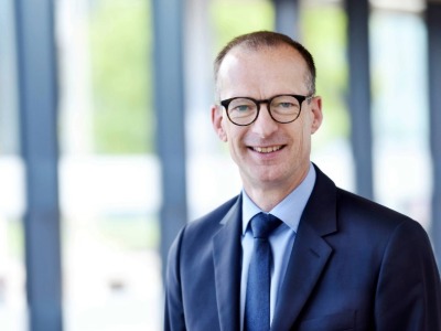 Incoming Vice-Chancellor and Chief Executive Designate, Professor Mark Simpson. Link to Teesside University appoints next Vice-Chancellor and Chief Executive.