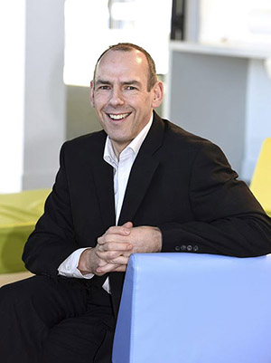 Ian Thompson