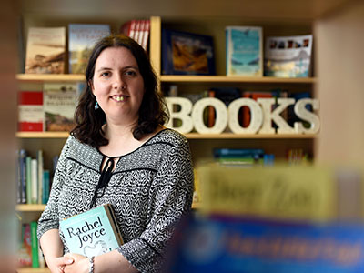 Jenna Warren, MA Creative Writing. Jenna Warren, MA Creative Writing. Link to View the pictures.