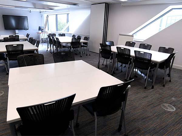 Seminar room (small)