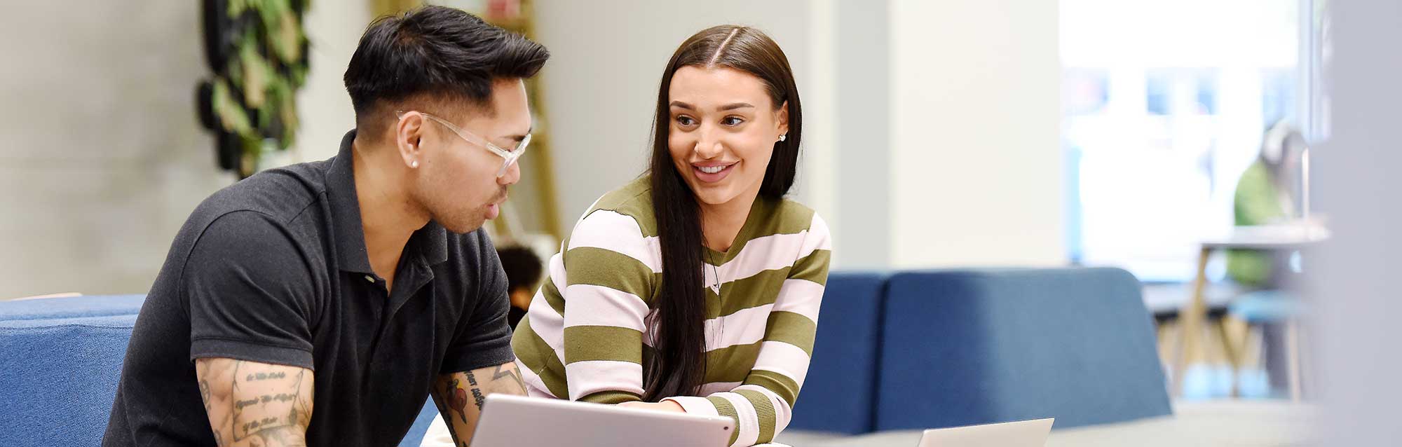 business and marketing degree, marketing and business degree, business with marketing degree