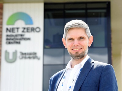 Professor Dawid Hanak. Link to Professor Dawid Hanak.