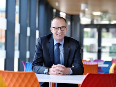 Professor Mark Simpson. Link to Teesside graduate takes helm as new Vice-Chancellor of award-winning university.