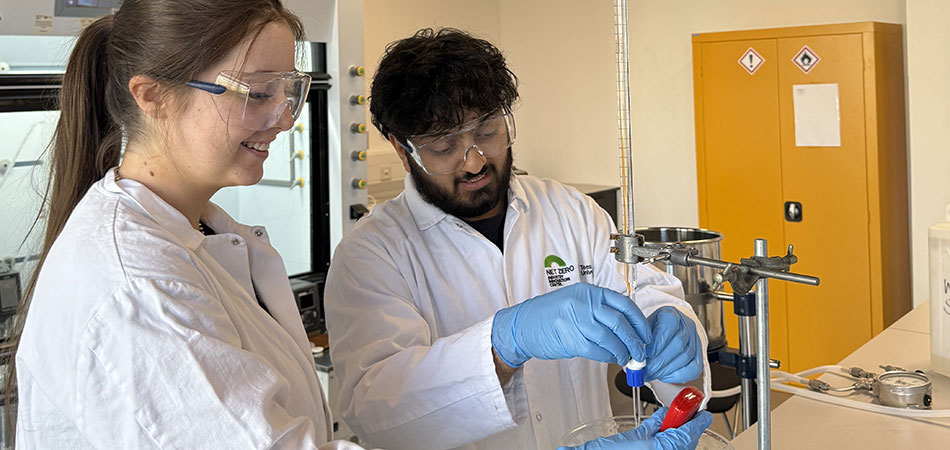 Students at Net Zero Industry Innovation Centre using equipment