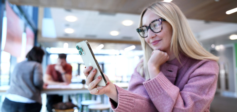 Gamma is a leading provider of Unified Communications as a Service (UCaaS), selling telecom, cloud communication and connectivity solutions to businesses and the public sector.