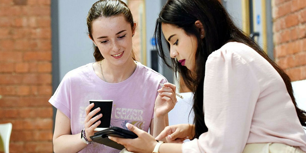 TU Prague City Study Centre students talking